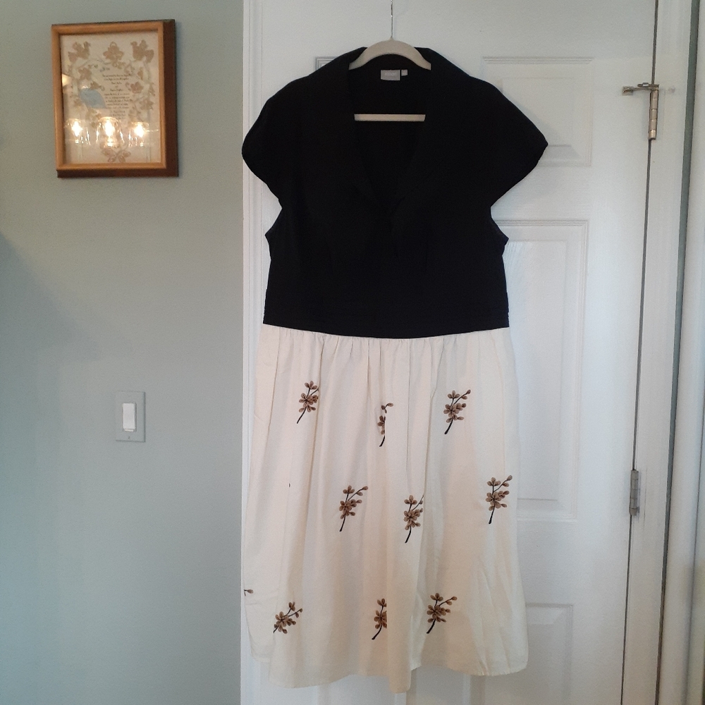 eshakti sz 3X 28W black white floral embroidered Tea Party Midi Dress